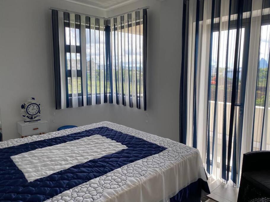 Stylish & Luxury 2-Bed Parkside Apart With Pool Vacoas-Phoenix المظهر الخارجي الصورة